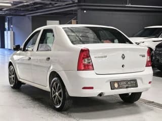 Renault, Logan, 1.6 л., АТ, 2015 г., 75 920 км