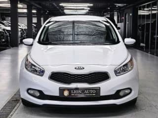 Kia, Ceed, 1.6 л., АТ, 2013 г., 174 223 км