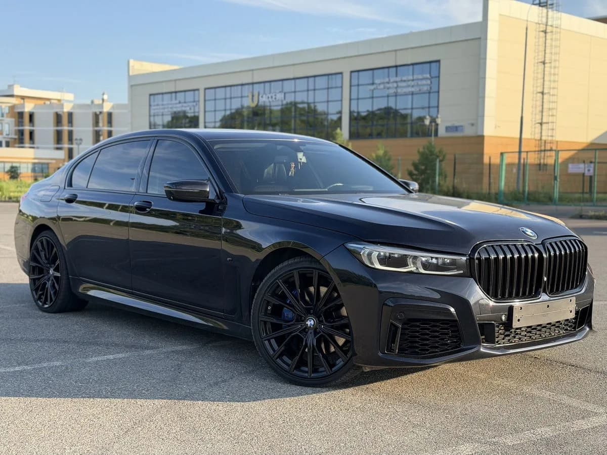 BMW 7 серия, 2016