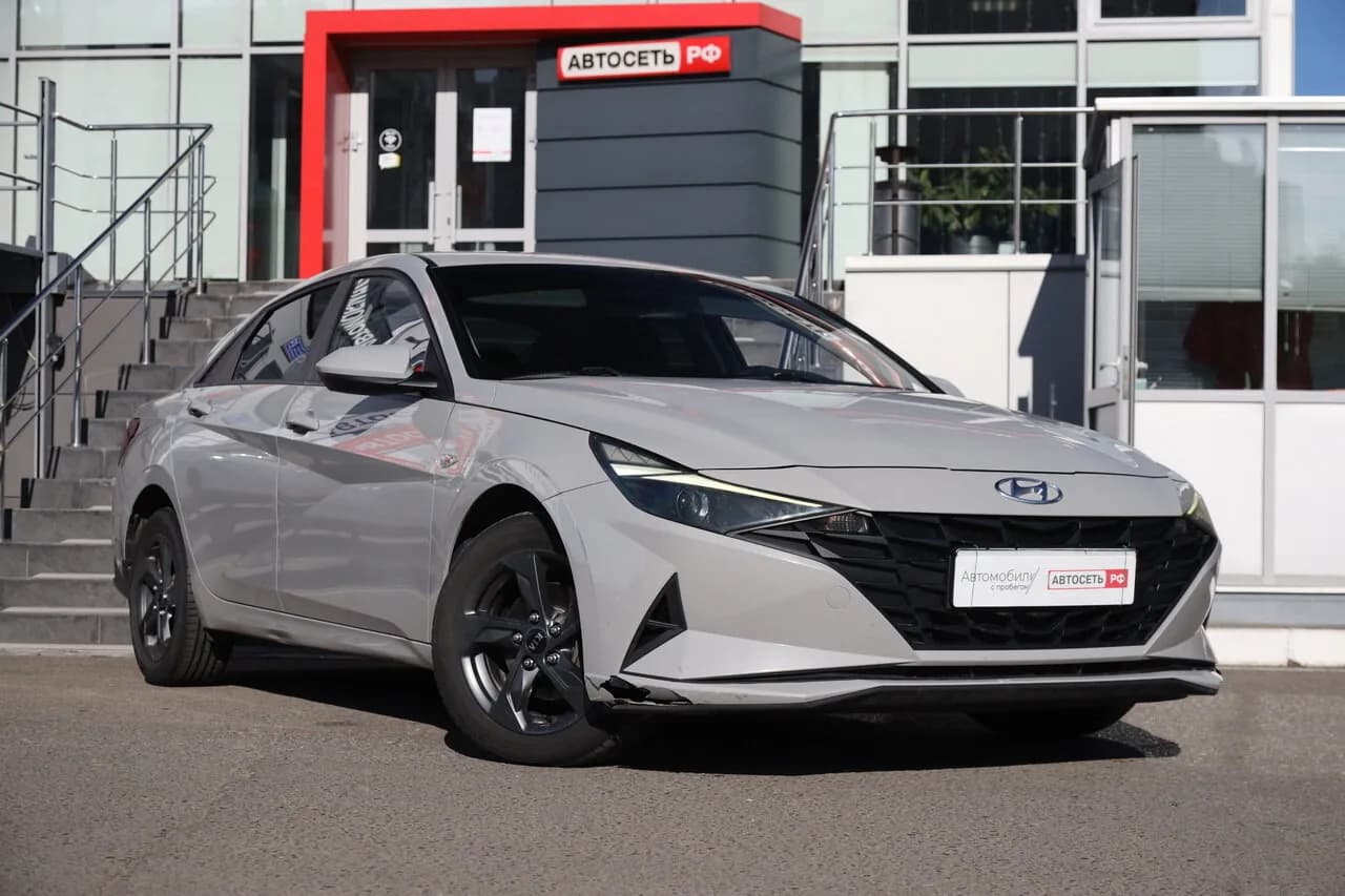 Hyundai Elantra, 2021
