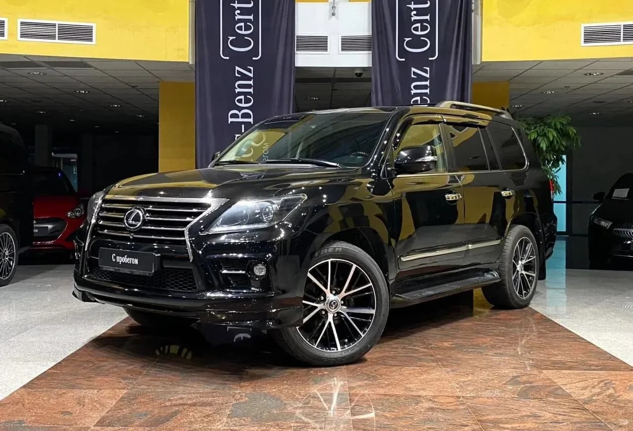 Lexus LX, 2015