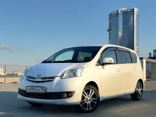 Toyota, Passo Sette, 1.5 л., АТ, 2009 г., 199 900 км
